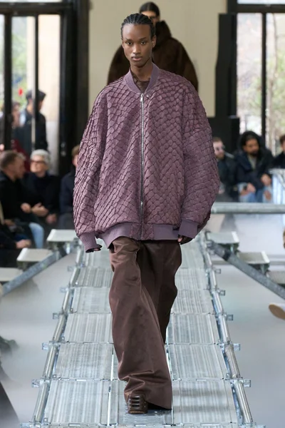 Look 20